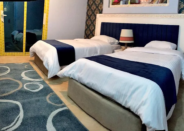 La Boutique 3* Gurdaka