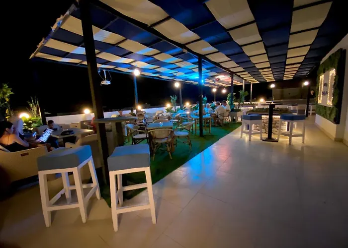 La Boutique 3* Gurdaka