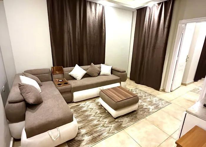 La Boutique 3*